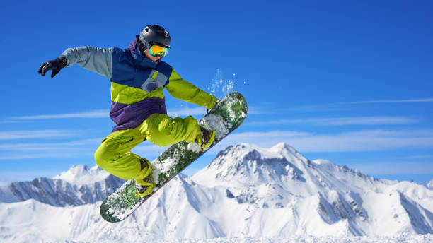 Best time to go skiing in 2026/27 (month-by-month breakdown)